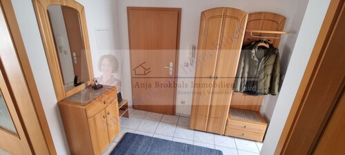 Freundlicher Flur - 3- Zimmerwohnung mit 79,44 m&sup2; in Rheda-Wiedenbrück zum Kaufen