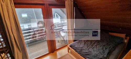 Schlafzimmer mit großer Loggia - 
