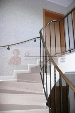 Gepflegtes Treppenhaus - 2 Zimmer 2- Zimmerwohnung in Herzebrock