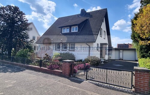 Mit Charme und Doppelgarage - 6.5 Zimmer Einfamilienhaus in Gütersloh