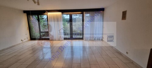 Große Fensterfront - 