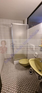 1 Bad mit Dusche - 