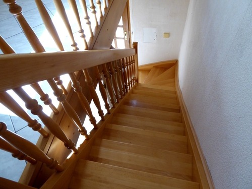 Treppe zum Obergeschoss - 
