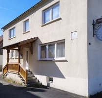Wohnhaus mit ehemaliger Gastwirtschaft und Scheune in Leups bei Pegnitz zu verkaufen.