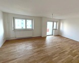 nach Renovier. - 3-Zimmer Erdgeschosswohnung zu verkaufen.