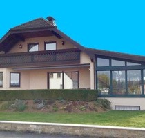 Dachgeschosswohnung in Ebensfeld zu vermieten.