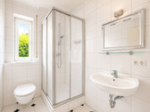 Duschbad mit Toilette - 