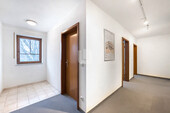 Flur - 4 Zimmer Büro zur Miete in Puchheim