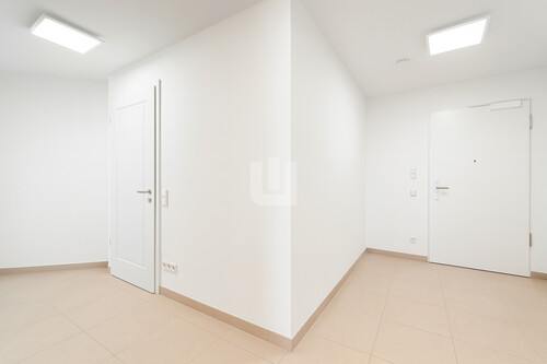 Flur - 3 Zimmer Etagenwohnung zur Miete in Gröbenzell