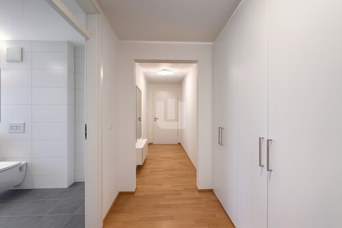 Flur - 3 Zimmer Etagenwohnung zur Miete in Gröbenzell