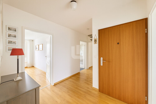 Flur - Etagenwohnung mit 70,00 m² in Puchheim zum Kaufen