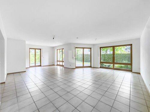 Wohnzimmer - Einfamilienhaus mit 179,64 m² in Gröbenzell zum Kaufen