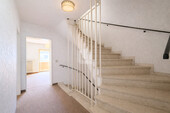 Flur OG - 5 Zimmer Reihenmittelhaus in Olching / Geiselbullach