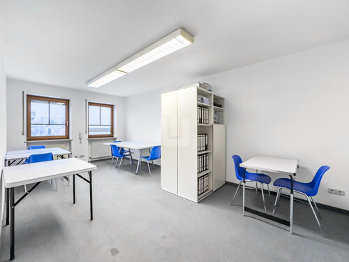 Büro 1 - 