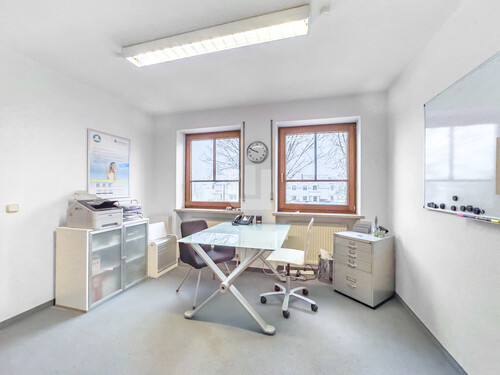 Sekretariat - Büro in Puchheim zum Kaufen