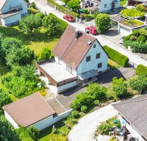 WINDISCH - Attraktives Baugrundstück mit Altbestand & Baugenehmigung für 2 DHH in Grafrath!
