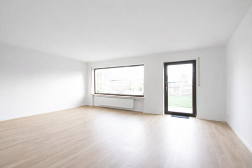 Wohnzimmer - Reihenmittelhaus mit 128,00 m&sup2; in Puchheim zur Miete