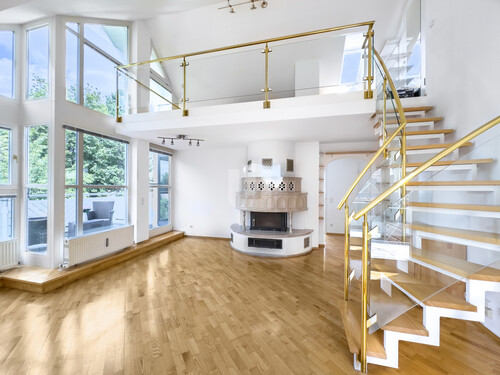 Wohnzimmer - Dachgeschoßwohnung mit 78,39 m² in München zum Kaufen