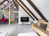 Wohnzimmer - 3.5 Zimmer Dachgeschoßwohnung zur Miete in Gröbenzell