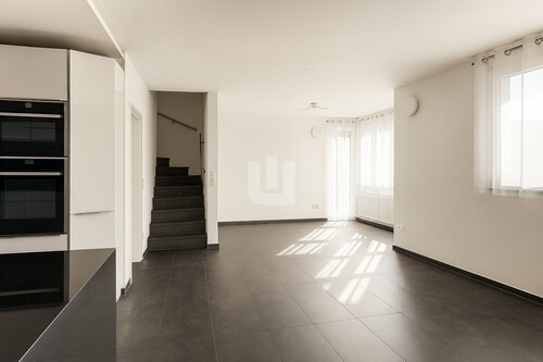 Wohnzimmer - 5 Zimmer Doppelhaushälfte zur Miete in Eichenau