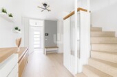 Flur EG - 5 Zimmer Doppelhaushälfte zum Kaufen in Gröbenzell