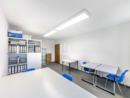 Büro 1 - 