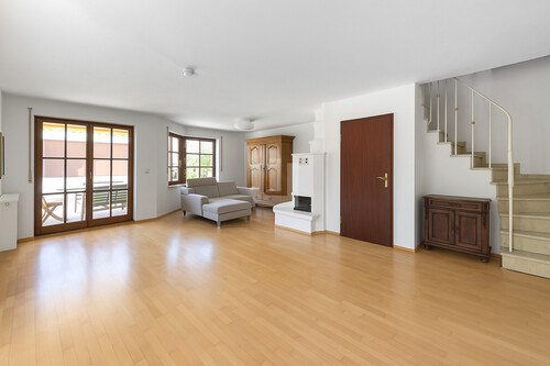 Wohn- / Essbereich - Doppelhaushälfte mit 135,00 m² in Puchheim zum Kaufen