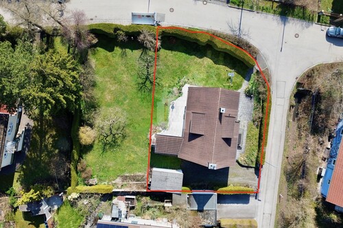 Luftbild - WINDISCH IMMOBILIEN – Attraktives 458 m² Eckgrundstück für Ihr Einfamilienhaus in TOP-Lage