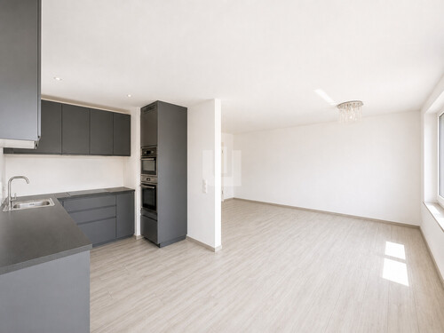 Küche und Wohnzimmer - Etagenwohnung mit 63,00 m&sup2; in Gröbenzell zur Miete