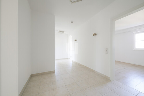 Flur - 4 Zimmer Etagenwohnung in Olching