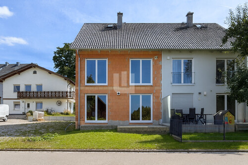 Straßenansicht - 