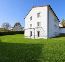 WINDISCH - Stilvolle 2-Zi.-Erdgeschosswohnung in ruhigem 3-Familien-Haus - in Ortsrandlage - Kottgeisering
