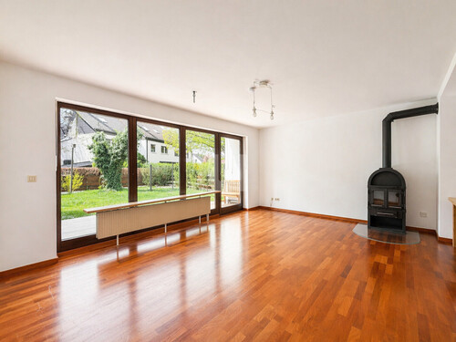 Wohnzimmer - 5 Zimmer Reihenendhaus zum Kaufen in Gröbenzell