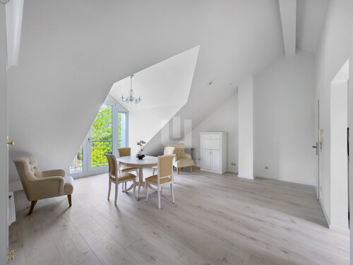Wohn- /Esszimmer - Dachgeschoßwohnung mit 51,80 m² in Herrsching am Ammersee zum Kaufen