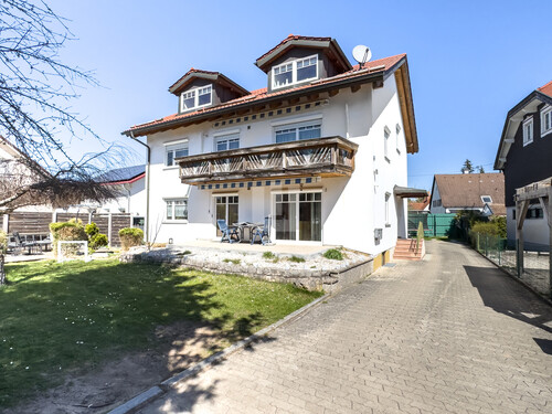Außenansicht - 8 Zimmer Zweifamilienhaus in Gernlinden