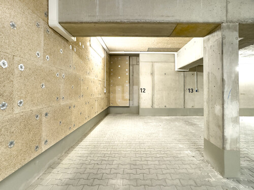 Tiefgaragenstellplatz - 