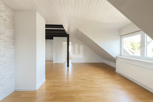 Wohnzimmer - Dachgeschoßwohnung mit 59,00 m² in Gröbenzell zum Kaufen