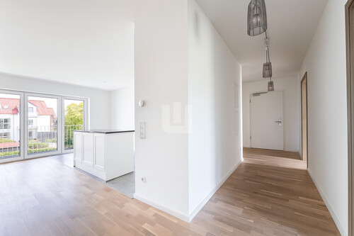 Flur - 3 Zimmer Etagenwohnung zur Miete in Olching / Geiselbullach