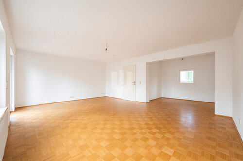 Wohnzimmer - 5 Zimmer Doppelhaushälfte in Gröbenzell