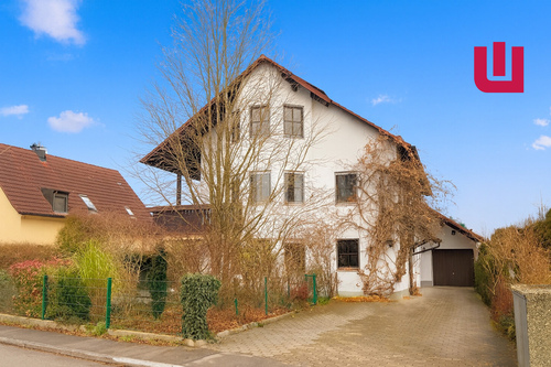 Außenansicht - WINDISCH - Neu renovierte Dachgeschosswohnung in Fürstenfeldbruck zu vermieten - ideal für Paare