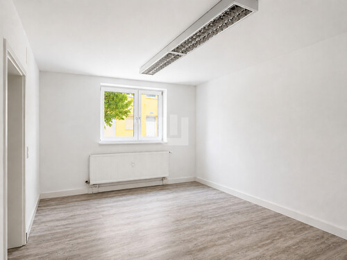 Büroraum im EG - 6 Zimmer Büro zur Miete in München / Pasing