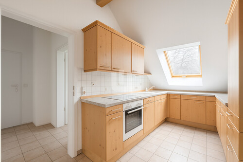 Küche - 2 Zimmer Dachgeschoßwohnung in Gröbenzell