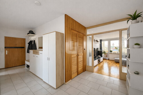 Flur - 3 Zimmer Etagenwohnung zur Miete in Puchheim