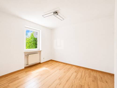 Büro im EG - Reihenmittelhaus mit 169,00 m&sup2; in Eichenau zum Kaufen