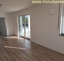 Besondere Möglichkeit: Große 4-Zi-Neubau-Whg WFL ca. 114 m² mit Terrasse und Gartenanteil Energiesparhaus ab 01.03.2026 zu vermieten. - Kemnath Beste Lage
