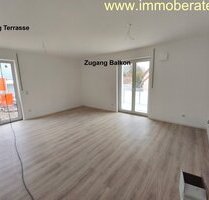 Erstbezug 2-Zi-Whg. mit 67,65 m² WFL KfW-40 -QNG zertifiziert mit Balkon und Terrasse moderner Grundriss mit offener Küche. - Windischeschenbach