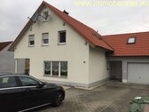 Foto - 3-Zimmer-Souterrain-Whg WFL ca. 80 m² eigener Eingang mit Terrasse und Gartenanteil ab sofort vermietbar.