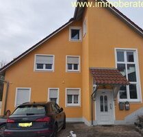 DG-Wohnung in schönem 3-Familienhaus Wohnfläche ca. 70 m² teilweise möbliert Küchenblock vorhanden zum 01.06.2026 zu vermieten. - Neunburg vorm Wald