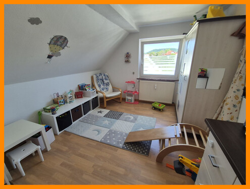 Kinderzimmer - 4 Zimmer Dachgeschoßwohnung in Bad Wildungen / Altwildungen