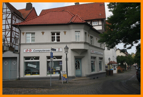 Ansicht Neue Straße 2 - Laden mit Büroräumen über 2 Etagen (EG + OG) zu vermieten